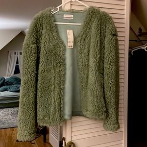 Urban outfitters green Sherpa jacket NEVER WORN